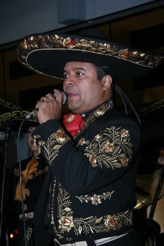 Mariachi Mexicali, El Prestigio de ser Mariachi, Galadornado con el Mara de Venezuela, Gran Águila y Catatumbo de Oro. 0414-3617361 / 0424-6140278.