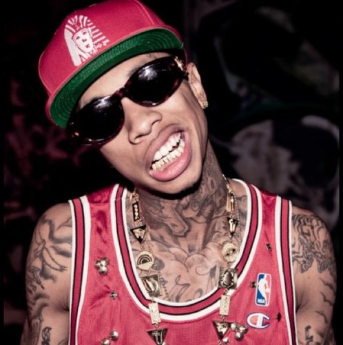 follow me or i'll get your mother pregnant... and we dont want that now do we? ✌