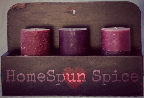 HomeSpun Spice is a little country/primitive store located downtown in Galax, VA.
