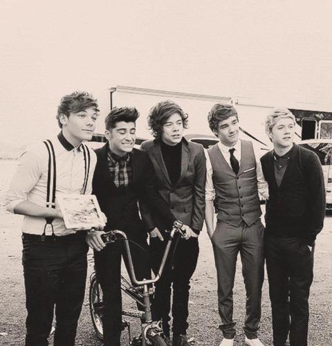 Fc* 03/10/12 O que sinto por 5 idiotas gays é tão Ridiculamente #Perfeito
