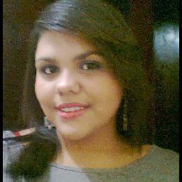 A menina que não vive sem os amigos,a menina que NUNCA vai abaixar a cabeça pra ninguém,que não desiste do amor,e Não importa o que as pessoa pensam de mim.