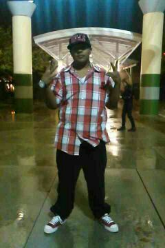 Add me on FB: @bosslife sosa jarrells Check out me and my big bro on youtube @YmgNyce YMG'BBPG dats the crew 100#niggas