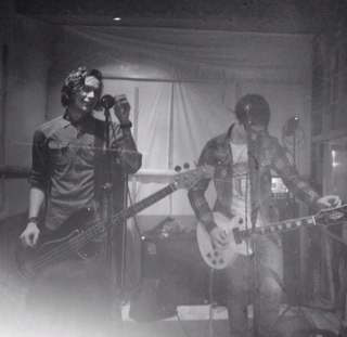 fatbeardface's profile picture. панкс нот дед, и я пока что нет