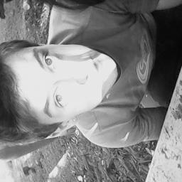 Apesar de tudo o que eu ja passei, apesar de minha vida nao ser perfeita, apesar da solidao que vive em mim, eu gosto muito de viver...