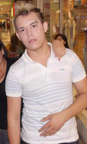 JhoPetrovsky's profile picture. 