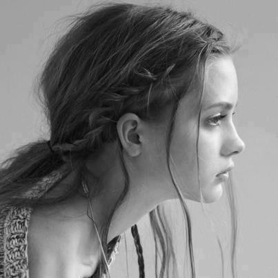 I'm just a girl, trying to find a place in this world ,, !!