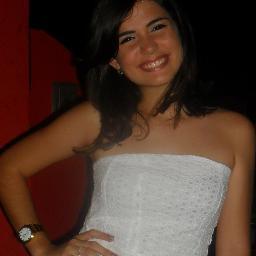 Não deixe que a saudade sufoque, que a rotina acomode, que o medo impeça de tentar.