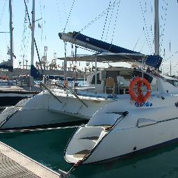 Navega por el litoral de la costa valenciana, Ibiza y Formentera a bordo del catamarán Goldo.
Especialistas en hacer de tus vacaciones un sueño!