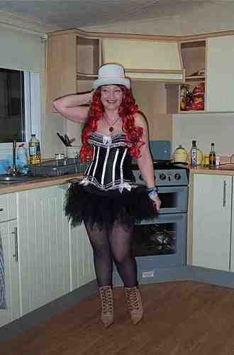 lead singer with Mixed Company  function band, karaoke Dj ,Dj and soloist,  work in a hospital by day, diva by night! !