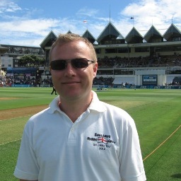 fresh produce scribe, cricket nut, pub judge, Wolves fan, writing all rounder, penguin lover #funnyman
