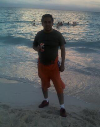 ivansb79's profile picture. Soy Profesor de secundaria y conoceme y tu sacaras tus conclusiones hacerca de mi.