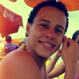 O tempo às vezes é alheio à nossa vontade, mas só o que é bom dura tempo o bastante pra se tornar inesquecível.