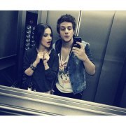Esse Bio Nao significa nada pois o meu amor pelo CHAY e muito maior 
três palavras para o CHAY   Eu Te Amo 
Meu Leão Lindo  @ChayLeão