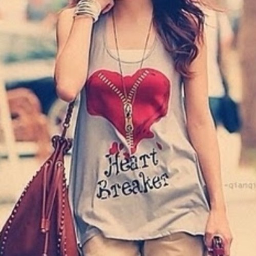 Advice on love, lust, relationships, and heartbreaks.

Stop frowning, you never know who's falling in love with your smile!

We followback! :)