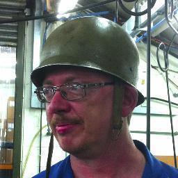 oilywork's profile picture. engineer by employment, photographer by hobby, voyeur by nature.