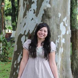 Community Manager & Graphic Designer