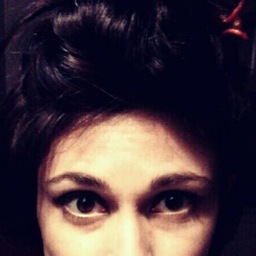 ChiaraLoMad's profile picture. Lover of the visionary visual arts and literature. Fashion stylist and communicator. Strange (and) dreamer. Hopeful without hope.