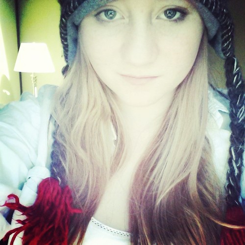 weyhey123emily's profile picture. Blinger Blonde/Ginger :3