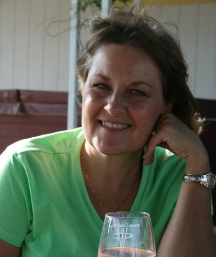 #Professional #Organizer. Bringer of #Calm. Traveler. Writer. Gardener. Coffee lover.