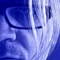 Maurizio ErMan Mansueti: Electronic musician and experimental artist. He loves to play Theremin music.
