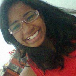 Sou ariana, tenho 13 anos até o mês que vem.. E minha família é tudo pra mim !