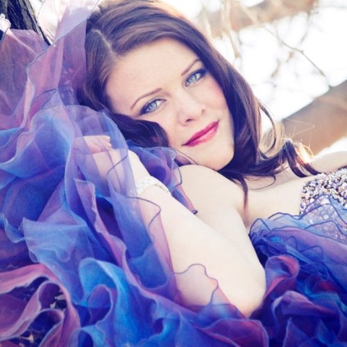 aly_tozer's profile picture. Future author, musician, artist, cystic fibrosis survivor, double lung transplant. Always positive, always grateful. Sisterhood of Miss America Organization.