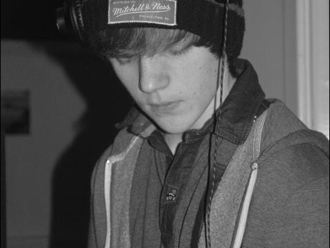 I am professor livingston. I am ½ of the dj group 'TheBrothersGRIMM' joined with DarkHeart. We are based in middleton manchester england. 07850683715. #TBGRIMM