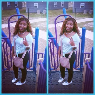 HIGHkey Bad asf | 5'4 | Follow mhy LI ' roun @__thinggONE | Catch me blowing trees | Ain Shxt in This World SWEET | Straight from oudd WEST ! | FVCK LOVEE