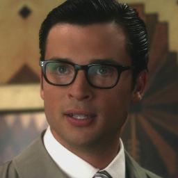 Sebastian_00022's profile picture. Fotos y videos de smallville y los heroes de dc comic