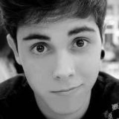 —  ‏E quando eu estiver triste, simplesmente me abrace.” ∿ sigo de volta ∿