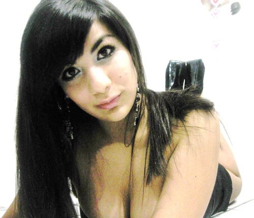 KiraJasuriBurov's profile picture. Chica con sueños, ilusiones y metas propuestas. Me encanta leer y disfrutar de tardes llenas de romanticismo. Amo la lluvia y las cartas llenas de amor...