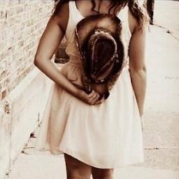 You don’t stand a chance once you’ve seen a southern lady ❤
#BGNATION #TeamRealtree #CollegeGirl #SINGLE