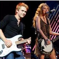 swiftie and hayniac  follow for follow!