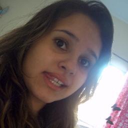 Sou uma garota loka que gosta de curti a vida como ela é, amo meu amigos sempre lokos porisso sou assim!!!
