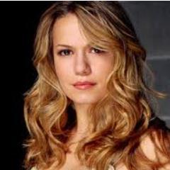 Haley James Scott. Singer, Wife to @Nate_Ravens_23, mama to @JamieScott_12, @Lydia_B_Scott and Danny. My family is everything to me.  #OTHF {MC/RP 18+}