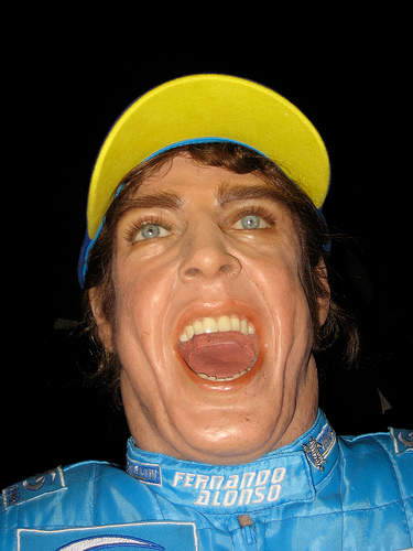 Figura del Museo de Cera de Madrid. Salgo en todos los chops de un foro. Piloto de F1 en mis sueños.