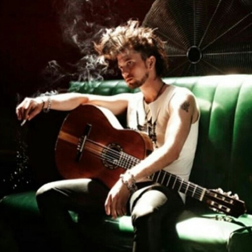 Hey guys I'm Jackson Rathbone most of you know me from twilight.singer and actors. I'm single!. Rp21+