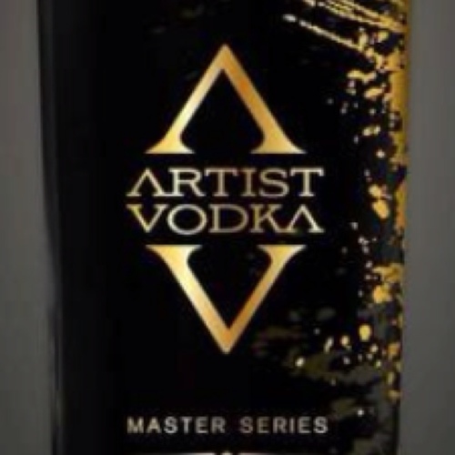 Organic and GMO-free. Small batch. Distilled 5X by the Old World method. The art is in the party!™ Cheers!  To purchase: https://t.co/FFSRp0LmHM