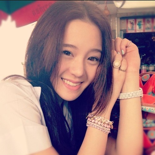 สวัสดีค่ะนี้เป็นfanpage ของพี่มายด์น่ะค่ะ มาพูดคุยกันได้เลยน่ะค่ะ
fanpage:http://t.co/DQasx3gjsu
#ฟอลมา ฟอลกลับน่ะจร๊
