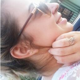 “Sou do tipo de pessoa, que enconde a própria tristeza para fazer quem ama feliz.”