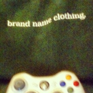 andy_bnc's profile picture. brand name clothing. Now everyone can afford it.  $10.  http://t.co/B8TkNX1Gzk