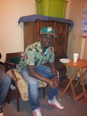 Along way from the bottom ^^^^20 years young&grindin™
#teamwin #teamfollowback #teamchocolate #teamsingle #TeamTeezy
