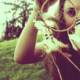 Soñadora, audaz, pero sobre todo, espiritual!! creo en un ser supremo. You get what you give.!! Follow Back :))