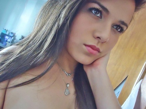 marypequerruxa's profile picture. Pedras no caminho?junto todas e ainda vou construir um castelo.....