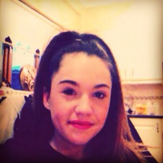I love justin bieber soo much and 1 day he is gonna follow me on twitter and i follow back so dont worry =)