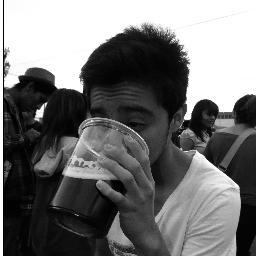 Hola! Pues soy un chavo buena onda que le gusta ir de Fiesta con sus amigos & me gustaria ser Beat Replay