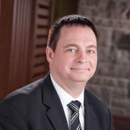 Product Marketer. Pricing Analyst. Political Junkie. Regional Vice-President of the Ontario Liberal Party's South Central Region.
