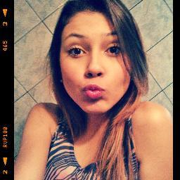 #Escorpiana, #16anoos!
#Paulista ;; 
#Ela é diferente, ela é engraçada, é inteligente, também é bem humorada (♪
É isso aee Baby ;3
2beeij;3