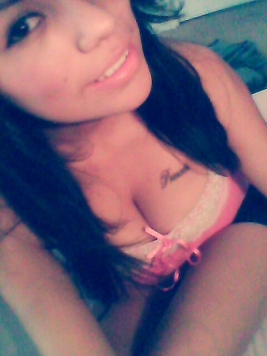 bre_santillan's profile picture. 