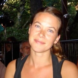 AinaJen's profile picture. Student (bibliotek master og portugisisk) og amatørmor på eventyr.